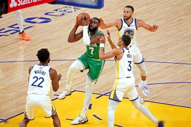 超越拉莫斯！C罗成为国家队获胜场次最多的球员