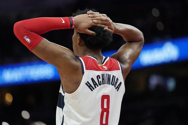 NBA全明星扣篮大赛：麦克朗击败杰伦布朗卫冕